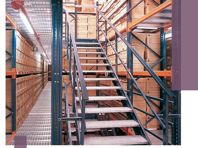 Лестницы складские прочные и безопасные под ключ в Сасове