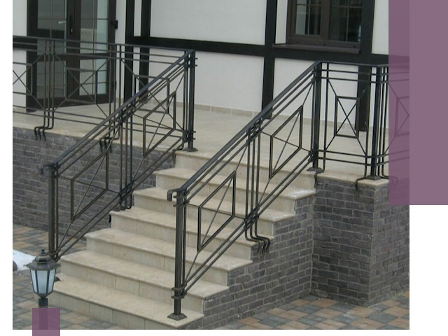 Перила для крыльца в Сасове — монтаж, изготовление и установка