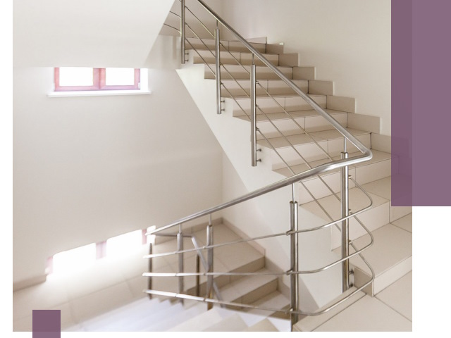 Установка и замена перил в подъезде в Сасове